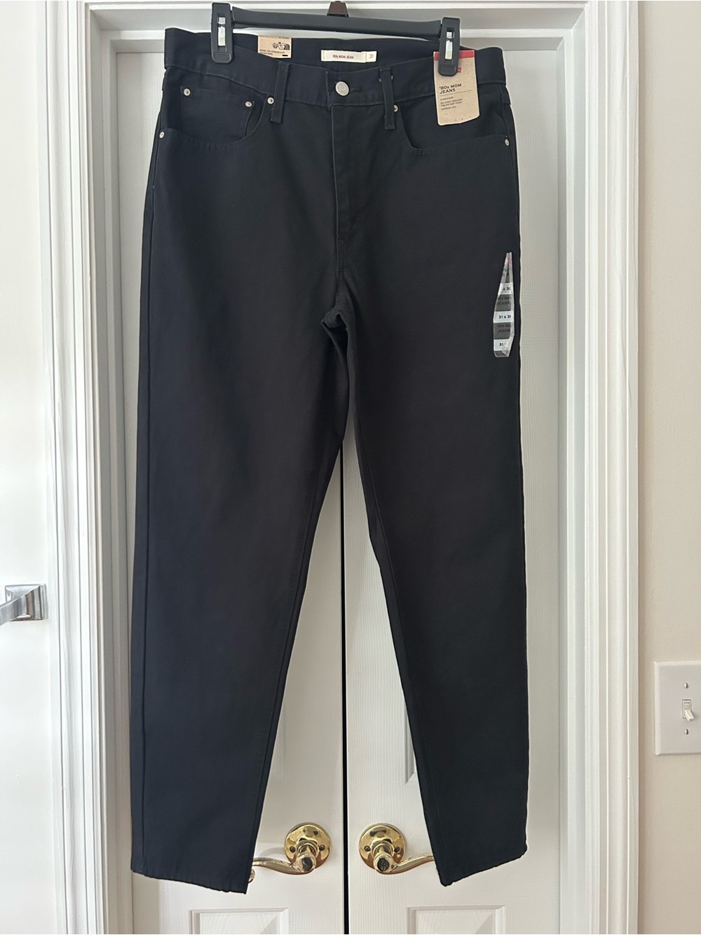 Levi’s High-Rise Women's Black Jeans - 80s Mom Jean 31x30